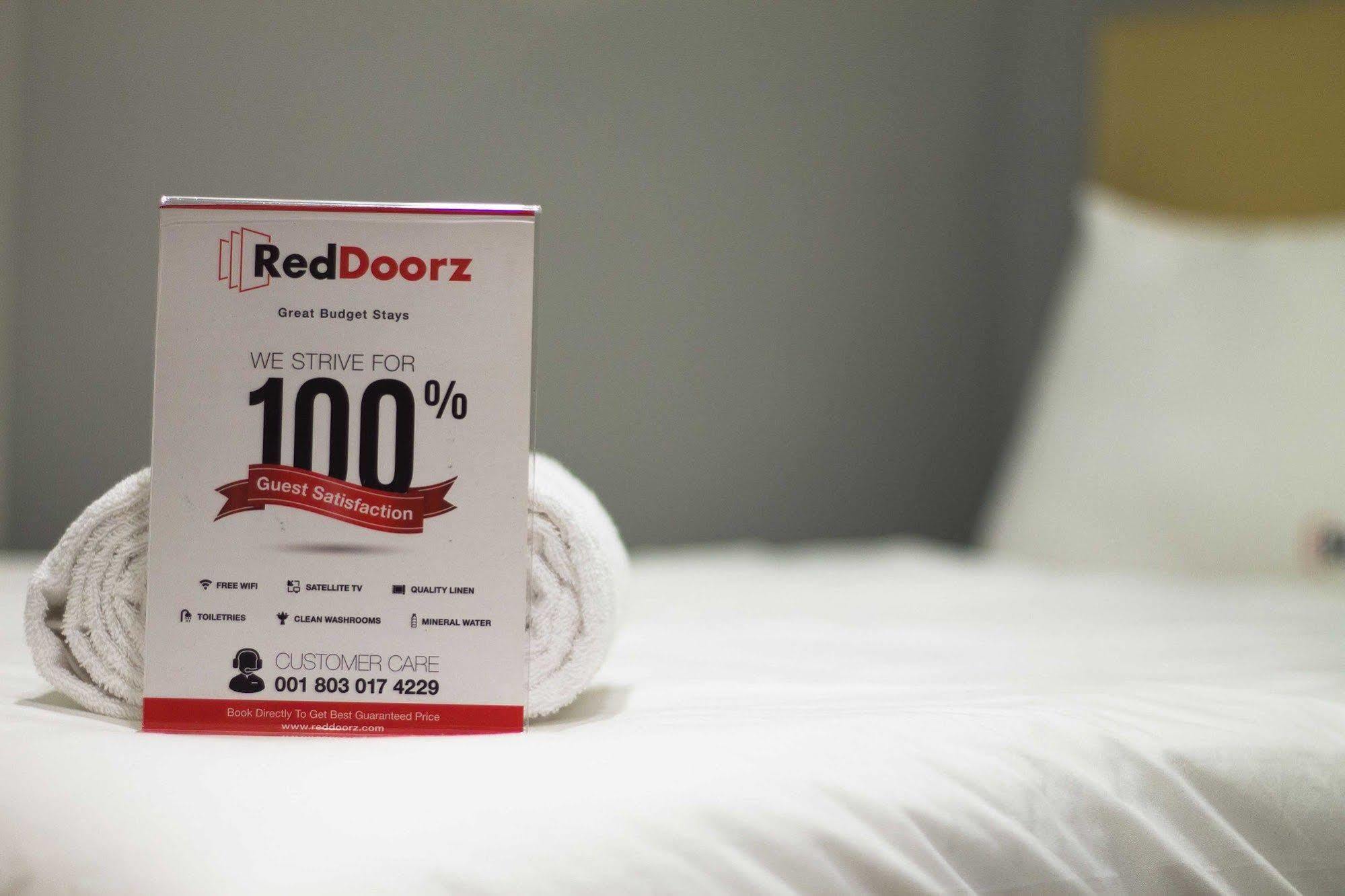 Hotel Reddoorz @ Pulomas Jakarta Exteriér fotografie