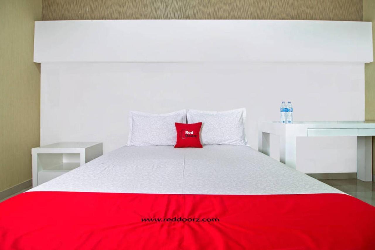 Hotel Reddoorz @ Pulomas Jakarta Exteriér fotografie